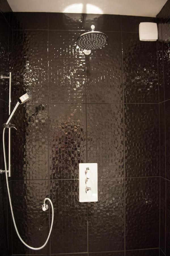 Hotel Forty One Driffield Екстериор снимка