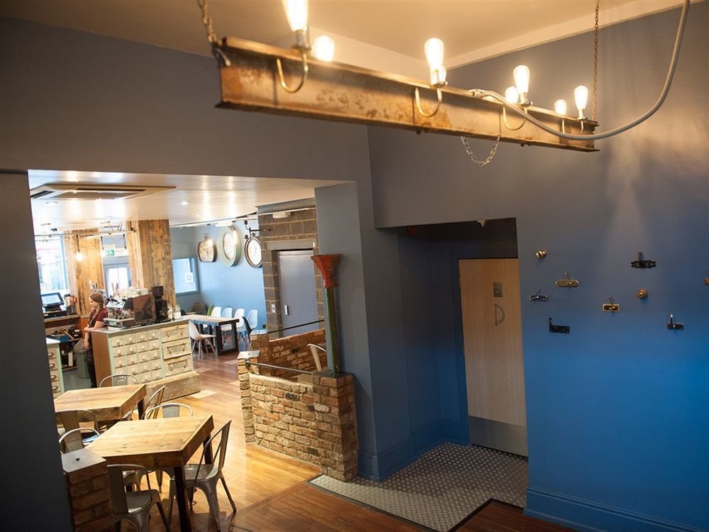 Hotel Forty One Driffield Екстериор снимка