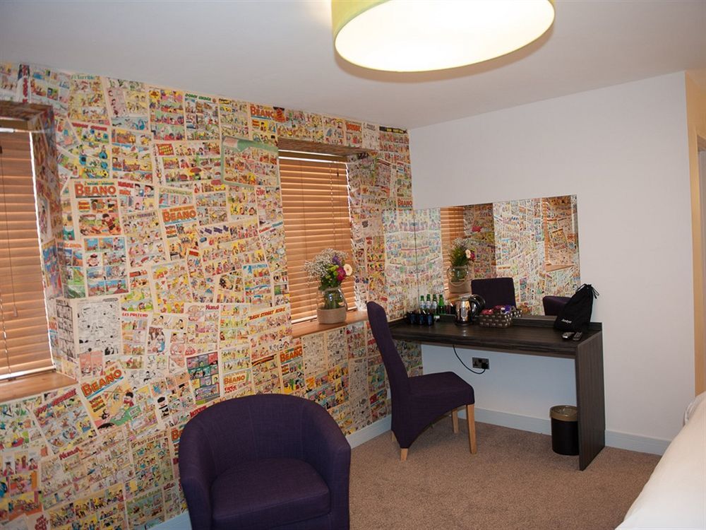 Hotel Forty One Driffield Екстериор снимка