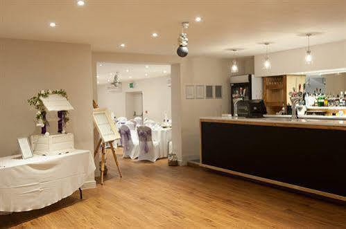 Hotel Forty One Driffield Екстериор снимка